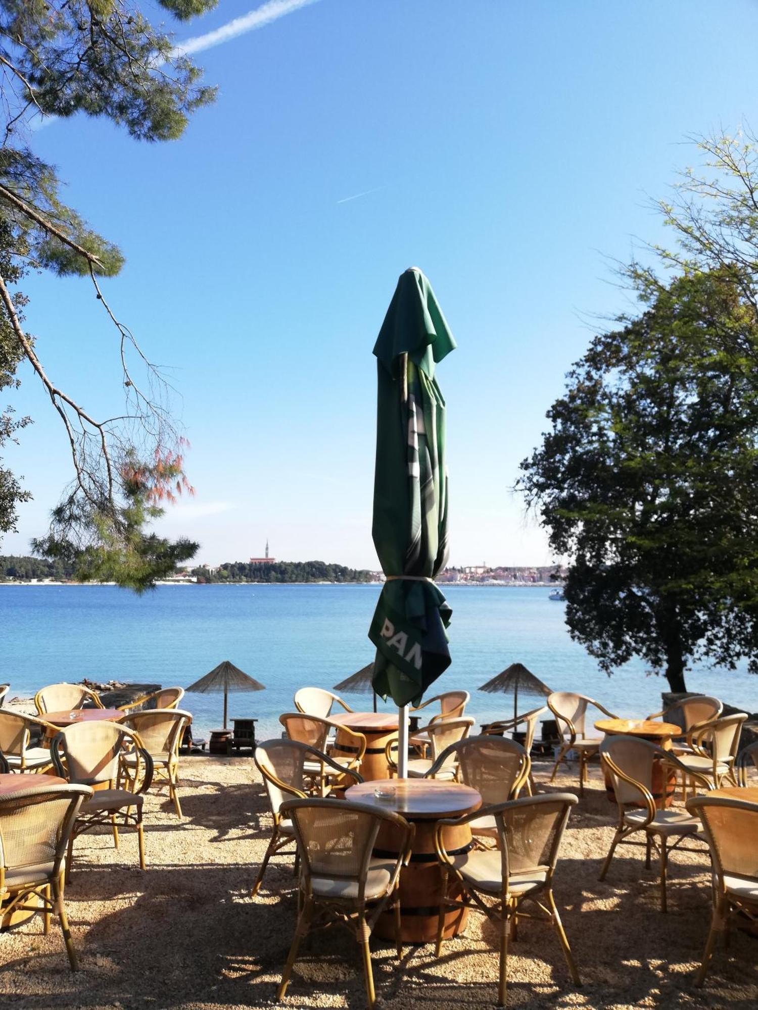 Apartments Poretti For 2,In Center Parking Free In The Yard,6 Min Beach Walk Ровінь Екстер'єр фото