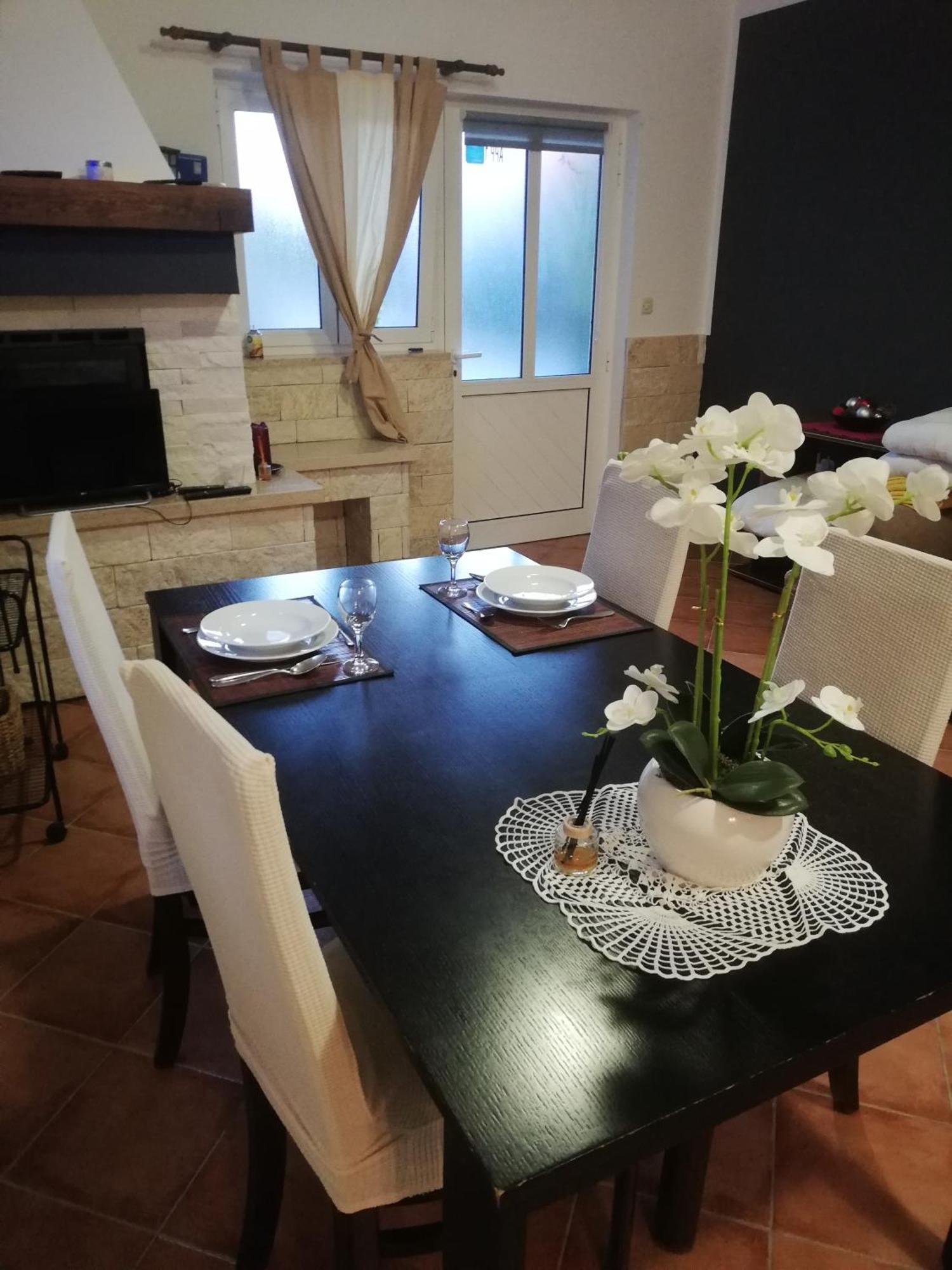 Apartments Poretti For 2,In Center Parking Free In The Yard,6 Min Beach Walk Ровінь Екстер'єр фото